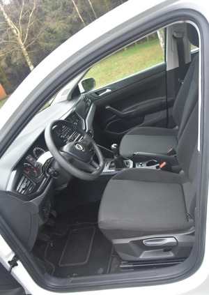 Volkswagen Polo cena 33900 przebieg: 23900, rok produkcji 2019 z Turek małe 137